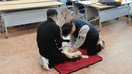 ����ҹ漭, ���� �Ϲ��� ����һ��� �濬��ȸ ��� ������ ���� �Ʒ� �ǽ�