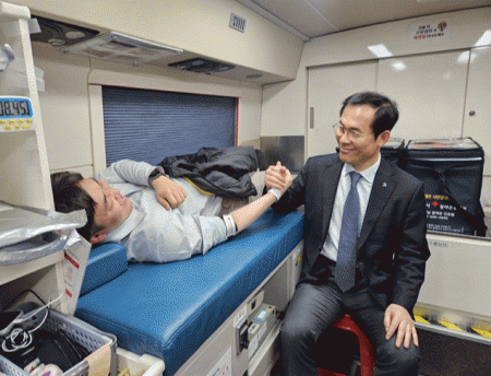 ���ֱ����õ��ð���, ������� �������� 15��° �������� �̾