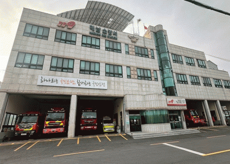 �س��ҹ漭, û�����ѽ� ��� Ư�����ٹ� ���� 